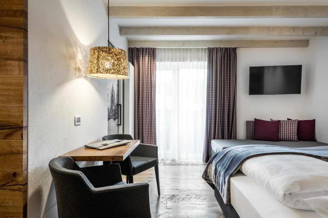 Hotel Pradat Corvara In Badia Esterno foto