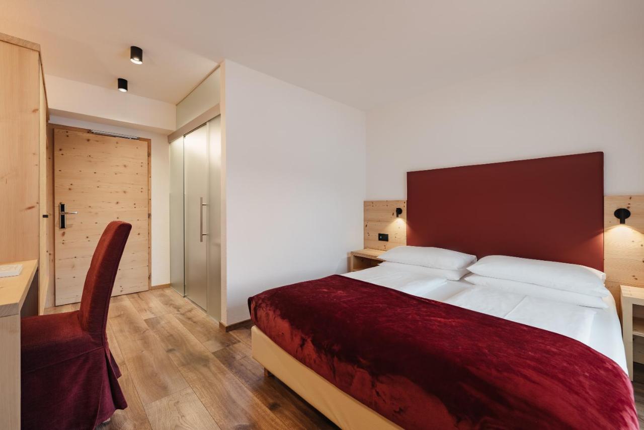 Hotel Pradat Corvara In Badia Esterno foto